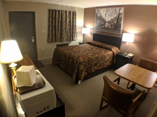 Attican Motel - Attica - Batavia - Warsaw - Darien Lake image 12